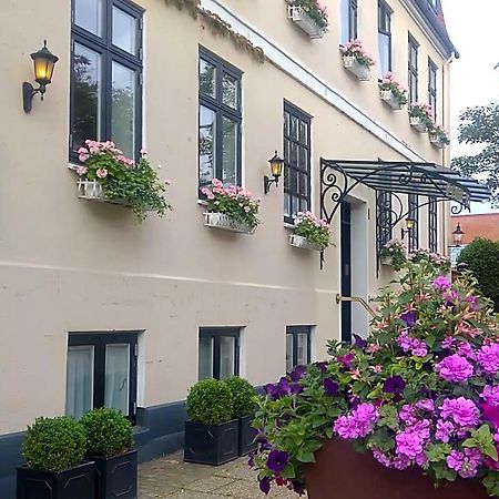 Park Hotel & Vinbar Фредериксхавн Екстериор снимка