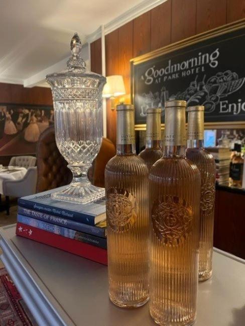 Park Hotel & Vinbar Фредериксхавн Екстериор снимка