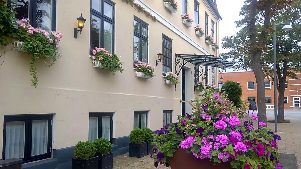 Park Hotel & Vinbar Фредериксхавн Екстериор снимка